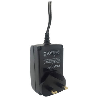 9 V DC 2250 mA Regulated Switch Mode Power Supply 20W UK Plug